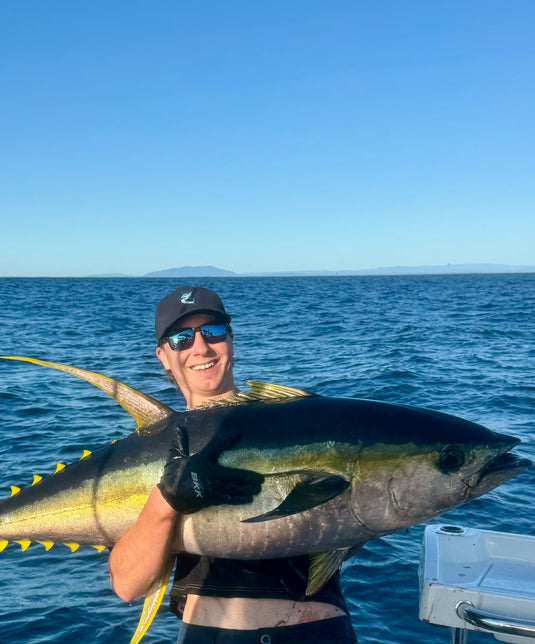 TUNA GEAR & GUIDE